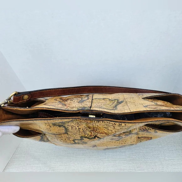 Patricia Nash European Map Leather Shoulder Bag Wristlet Set Handbag - Picture 8 of 16